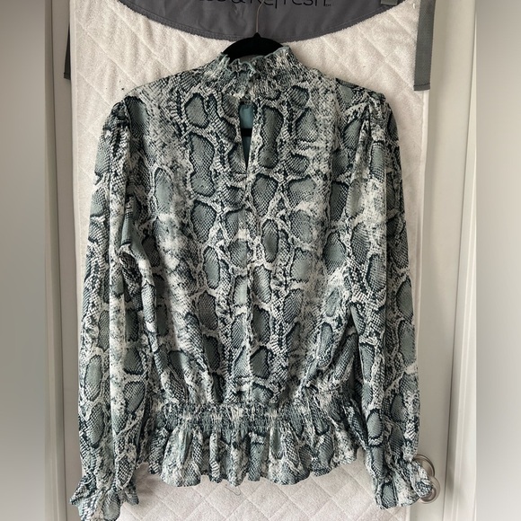 LIKE NEW EE:SOME Peplum Blouse - Picture 4 of 5